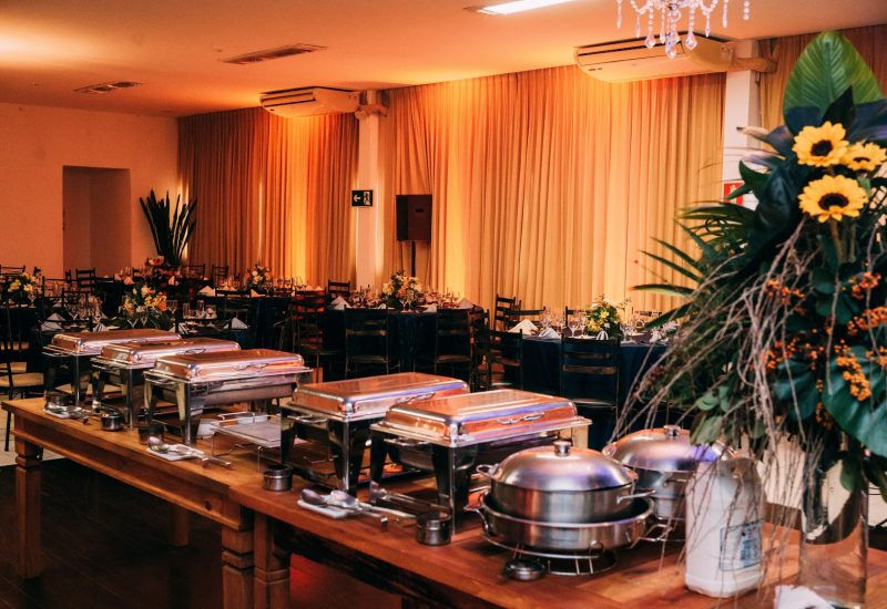 buffet-1-YleW37QgJNH3oJx9