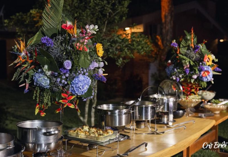 buffet-mP4Oq6MVaLSpwgNE